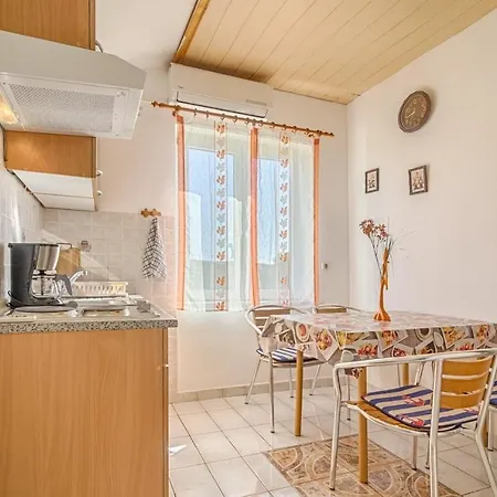 Marin Apartment